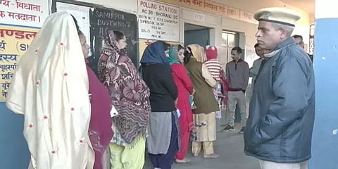 இமாச்சலப் பிரதேச சட்டப்பேரவை தேர்தல்: வாக்குப்பதிவு விறுவிறு