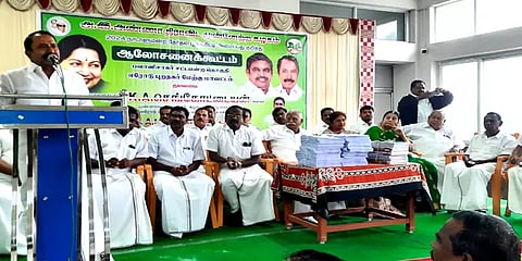 பெரியாரின் கொள்கைகளால் தமிழகத்தில் திராவிடம் நிலைத்து நிற்கும் - கே.ஏ. செங்கோட்டையன்