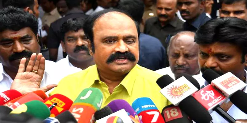 ”சிலை கடத்தலில் இபிஎஸ்?”-பொன் மாணிக்கவேல் சொன்ன 2 அமைச்சர்கள் குறித்து புகழேந்தி கேள்வி