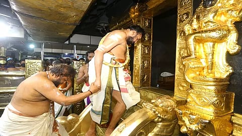 சபரிமலை ஐயப்பன் கோயில் இன்று மாலை நடைதிறப்பு