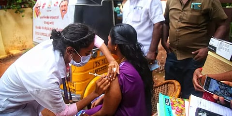 கோவேக்சின் தடுப்பூசி அனுமதியில் நெருக்கடியா? - பாரத் பயோடெக் நிறுவனம் சொல்வது என்ன?