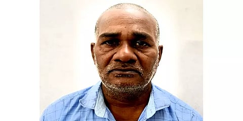 மதுரவாயல்: வீட்டை எழுதிக் கொடுக்க மறுத்த தாய் - ஆத்திரத்தில் வெட்டிக் கொலை செய்த மகன்