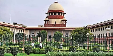 வாக்காளர் பட்டியலில் பெயர் நீக்கும் விவகாரம்: தேர்தல் ஆணையத்திற்கு உச்சநீதிமன்றம் நோட்டீஸ்