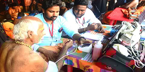 சபரிமலை சன்னிதானத்தில் பக்தர்கள் நலனுக்காக அவசர சிகிச்சை மையம் திறப்பு!