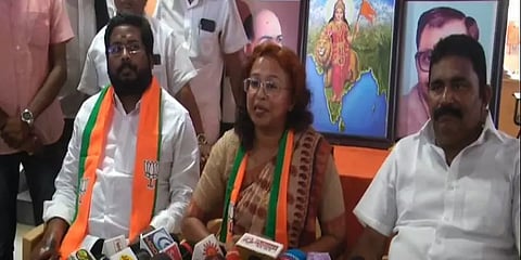 ”சூர்யா சிவா எனக்கு தம்பி மாதிரி; நாங்கள் பேசி தீர்த்துக்கொண்டோம்”  - டெய்சி பேட்டி