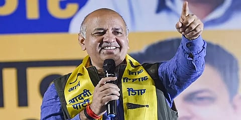 டெல்லி: மதுபானக் கொள்கை முறைகேடு-குற்றப்பத்திரிக்கையில் மணிஷ் சிசோடியாவின் பெயர் இல்லை!