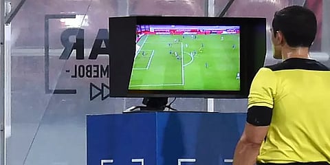 இதுமட்டும் தெரிந்தால் போதுமே! நீங்களும் கால்பந்தாட்டத்தை நுணுக்கமாக ரசித்து பார்க்கலாமே!