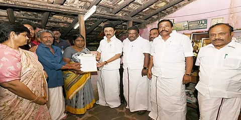 அரியலூர் ஹாக்கி வீரர் குடும்பத்திற்கு வீடு ஒதுக்கீடு- நேரில் ஆணை வழங்கிய முதல்வர் ஸ்டாலின்