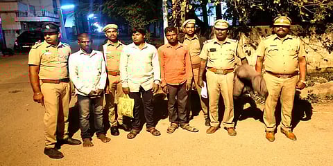 தோல் தொழிற்சாலையில் டன் கணக்கில் திருட்டு... தானாகவே காவல்துறையிடம் சிக்கிய நபர்கள்!