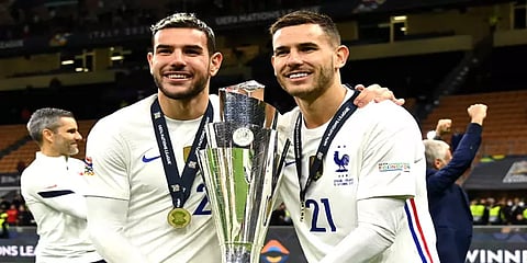 `எங்கள் வீட்டில் எல்லா நாளும்...’- கத்தார் கால்பந்து திருவிழாவில் கலக்கும் சகோ’ஸ்!