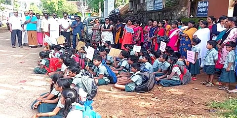 கல்குளம்: ஒரு வருஷமாச்சு... அரசு துவக்கப்பள்ளியில் அடிப்படை வசதியில்லாமல் மாணவர்கள் அவதி!