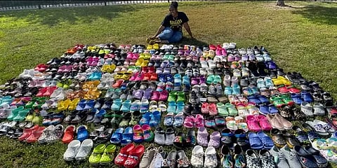 ஒன்னில்ல ரெண்டில்ல.. 450 ஜோடி Crocs காலணிகள்.. 20 வருஷமா இதே வேலையாக இருந்த அமெரிக்க பெண்!