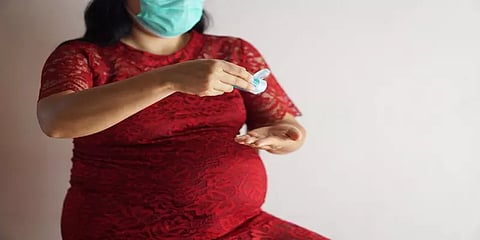 33 வார கருவை கலைக்க பெண்ணுக்கு நீதிமன்றம் அனுமதி - பின்னணி என்ன?