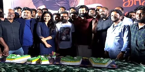 மாணவர்களுக்கு சைக்கிள்; படக் குழுவினருக்கு கேக் - பிறந்தநாளை உற்சாகமாக கொண்டாடிய ஆர்யா