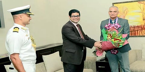 அரசு முறை பயணமாக இலங்கை சென்றுள்ள இந்திய கடற்படை தளபதி