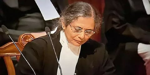 பில்கிஸ் பானோ வழக்கு; விசாரணையில் இருந்து தானாக விலகிய உச்சநீதிமன்ற நீதிபதி!