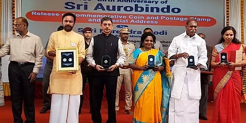 150வது பிறந்தநாள் - அரவிந்தரின் உருவம் பொறித்த ரூ.150 நாணயம், தபால் தலை வெளியீடு