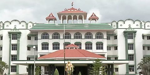 பாஜக பிரமுகர் கொலை வழக்கு: சிறையில் இருந்த இருவருக்கு இழப்பீடு வழங்க நீதிமன்றம் உத்தரவு