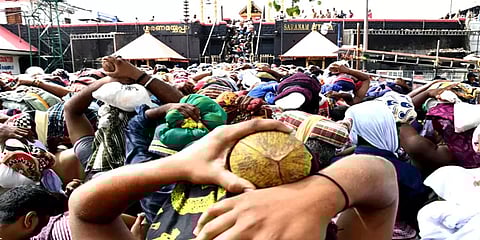 ஓயாத பக்தர் கூட்டம் ஓய்வில்லா சரணகோஷம் - பக்தர் வெள்ளத்தில் திக்குமுக்காடும் சபரிமலை