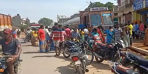 டேங்கர் லாரியை ஓட்டியபோது திடீர் நெஞ்சுவலியால் ஓட்டுநர் பலி - இறப்புக்கு முன் செய்த செயல்!