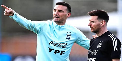 மெஸ்ஸியை தெரியும்! களத்திற்கு வெளியே அசத்தும் பயிற்சியாளர் லியோனல் ஸ்கலோனி தெரியுமா?