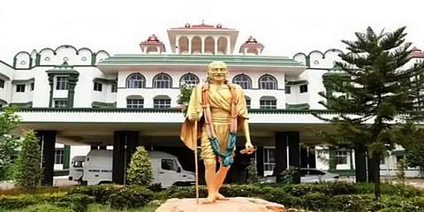 கரூர்: கடத்தப்பட்ட பஞ்சாயத்து தேர்தல் வேட்பாளர்... தேர்தலை தடை செய்ய கோரிக்கை!