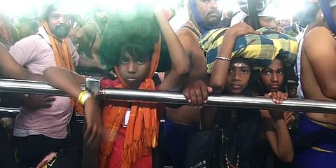 ”சபரிமலைக்கு குழந்தைகளுடன் வருபவர்களுக்கு சிறப்பு வரிசை..ஆனால்" - முக்கிய அறிவிப்பு