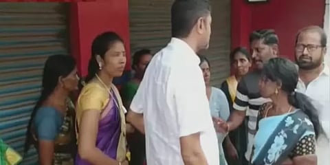 மேம்பாலத்தில் அதிவேகத்தில் வந்த கார்... மகன் கண்முன்னே தாய் உயிரிழந்த சோகம்!