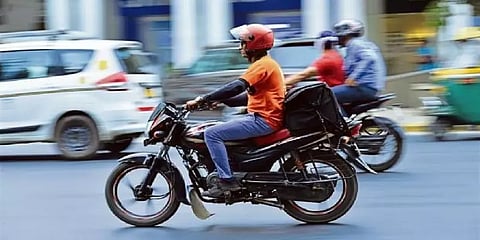 ”அடங்கப்பா.. இது லிஸ்ட்லயே இல்லையே..” - பிக் அப் டெலிவரி சேவையை இப்படியும் யூஸ் பண்ணலாமா?