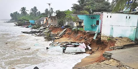 தமிழகத்தில் அதிகரிக்கும் கடல் அரிப்பு - மத்திய அரசு கொடுத்த அதிர்ச்சி தகவல்!