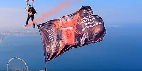 ஸ்கை டைவிங் செய்து வானில் புரோமோசன்! டிச.31 ”துணிவு நாள்” என லைகா மாஸ் அறிவிப்பு!