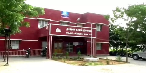 பாதயாத்திரை சென்ற பக்தர்கள் மீது அடையாளம் தெரியாத வாகனம் மோதி விபத்து: இருவர் பலி