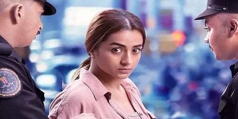 ஃபேஸ்புக் முதல் உலக அரசியல் வரை.. துணிச்சலாக களமிறங்கும் ’த்ரிஷா’ - ராங்கியாக ஜொலித்தாரா?