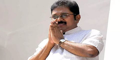 "ஆசிரியர்களுக்கு கொடுக்க நிதியில்ல; ஆனா கடல்ல பேனா வைக்க 89 கோடி இருக்கு!"-டிடிவி தினகரன்