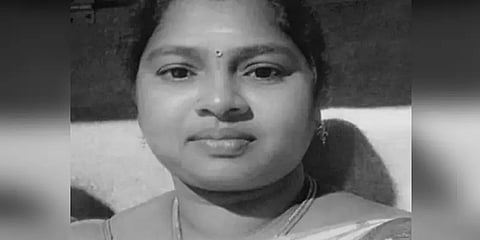 குடும்பத் தகராறில் இரும்புக் கம்பியால் பெண் அடித்துக் கொலை – போலீசார் விசாரணை