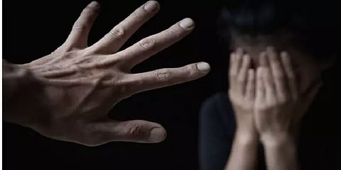 திருப்பூர்: விடுதியில் 14 வயது மாணவிக்கு பாலியல் தொல்லை கொடுத்ததாக போதகர் கைது