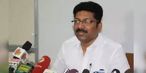 ”அதிமுகவில் இணைந்துள்ளேன்” - மீண்டுமொரு முறை கட்சி மாறிய மருத்துவர் சரவணன்!