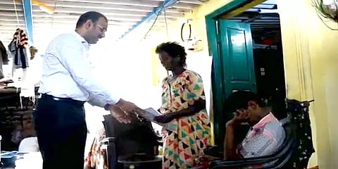 மாற்றுத்திறனாளி மகனுடன் ஆதரவின்றி தவித்த தாய்... நேரில் சென்று நெகிழ வைத்த கோவை ஆட்சியர்!