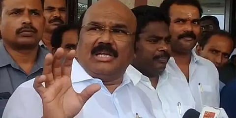 ”கரூர் அதிமுக ஐடி விங் நிர்வாகி கடத்தல்” - டிஜிபி அலுவலகத்தில் ஜெயக்குமார் பரபரப்பு புகார்