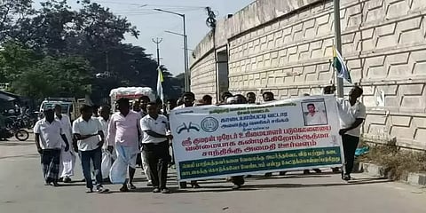 வேலைக்கு வைத்த வடமாநில இளைஞர்களால் இரும்புக்கடை உரிமையாளர் குத்திக்கொலை!