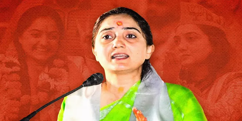 பாதுகாப்புக்காக கைத்துப்பாக்கி வைத்துக்கொள்ள நுபுர் சர்மாவுக்கு டெல்லி போலீஸ் அனுமதி