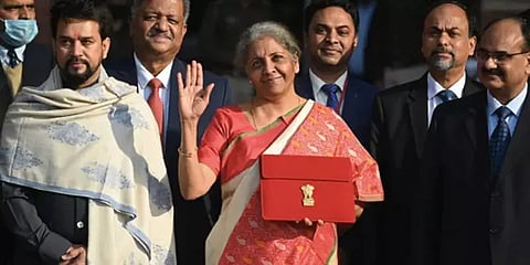 2023-ன் நிதிநிலை அறிக்கையை எப்போது தாக்கல் செய்கிறார் அமைச்சர் நிர்மலா சீதாராமன்?