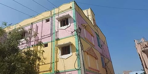 சென்னை: பெண்கள் விடுதியில் செல்போனில் பேசிய 3 பேருக்கு மின்சாரம் தாக்கி காயம்