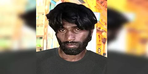 சாலையில் நடந்து சென்ற 11 வயது சிறுமிக்கு பாலியல் தொல்லை: கொத்தனார் போக்சோவில் கைது