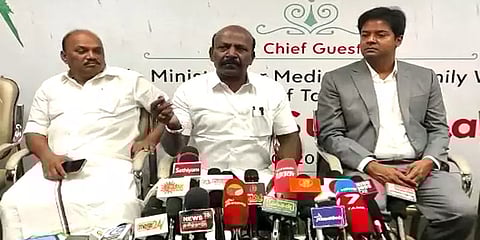 "புனிதமான ரத்தத்தில் படம் வரைந்து காதலை வெளிப்படுத்துவது அவசியமற்றது"– மா.சுப்பிரமணியன்