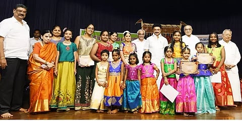 'முத்தமிழ் வளர்க்கும் ஆட்சியாக திமுக ஆட்சி செயல்படுகிறது' - முதல்வர் மு.க.ஸ்டாலின் பேச்சு