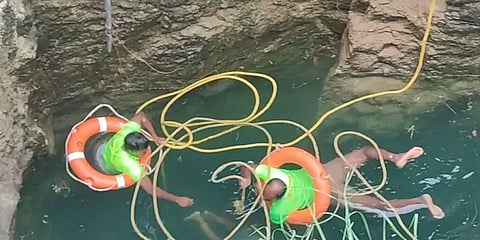 நீச்சல் கற்றுக் கொடுக்கப் போய் பரிதாபமாக உயிரிழந்த தந்தை-மகன்; ஓமலூர் அருகே நடந்த சோகம்!