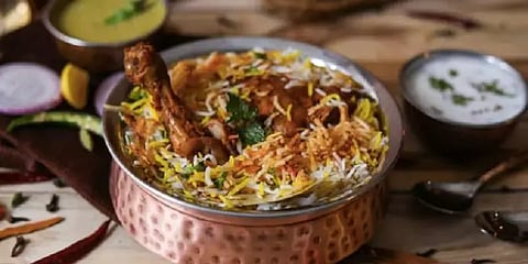 போதையில் பெங்களூரு உணவகத்தில் பிரியாணி ஆர்டர் செய்த மும்பை பெண்! எகிறிய பில்; க்ளைமேக்ஸ்?