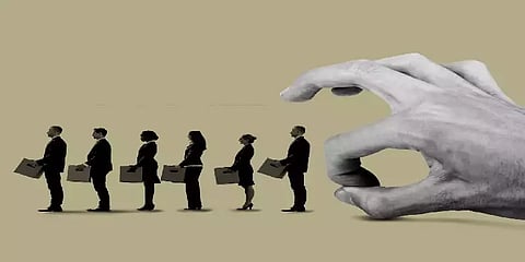 ”இந்த விஸ்வாசம் அவங்களுக்கே இல்லாதப்போ” - லே ஆஃபால் கடுப்பான லிங்க்ட் இன் பயனர்!