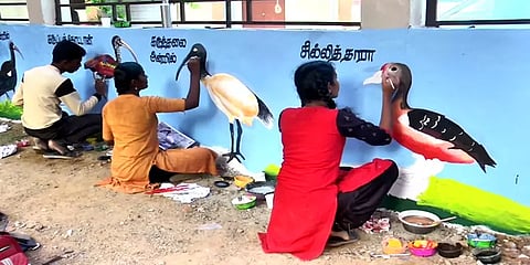 நீர்ப்பறவைகளால் நெல்லை வ.உ.சி மைதானத்தை வண்ணமயமாக்கிய மாணவ மாணவிகள்!